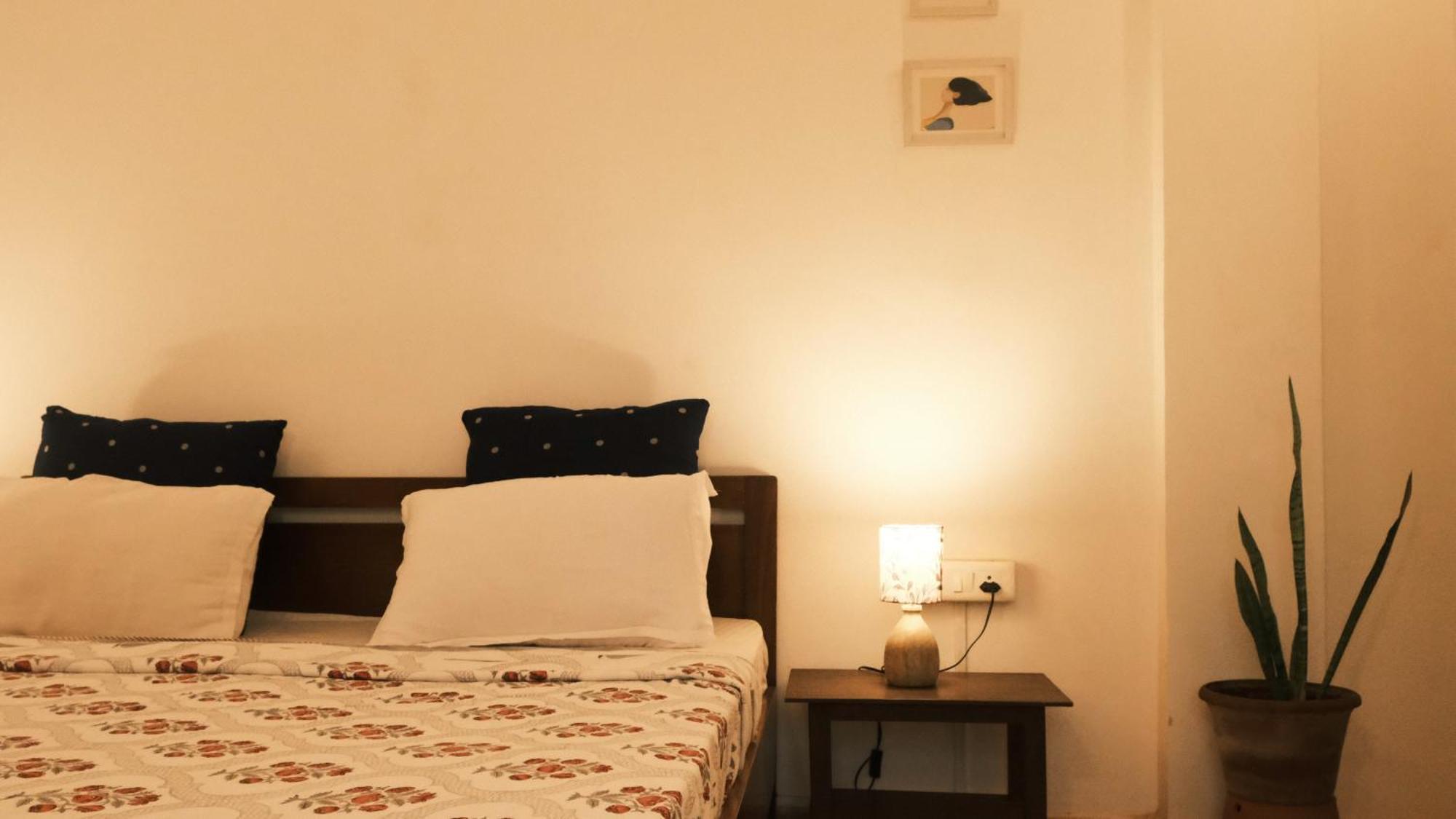 Hotel Coco Moon Morjim Esterno foto